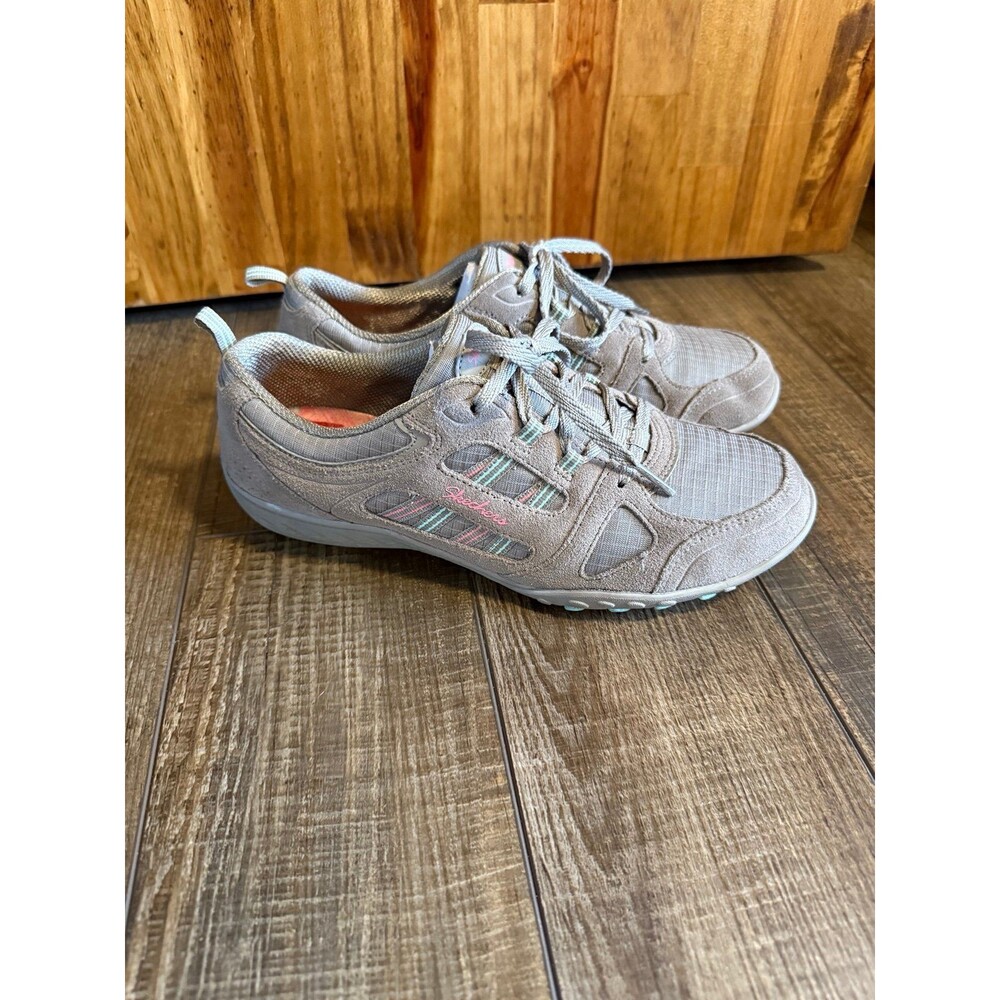 Skechers Sport Breath Easy Good Luck Sneaker Sz. 8.5 Taupe